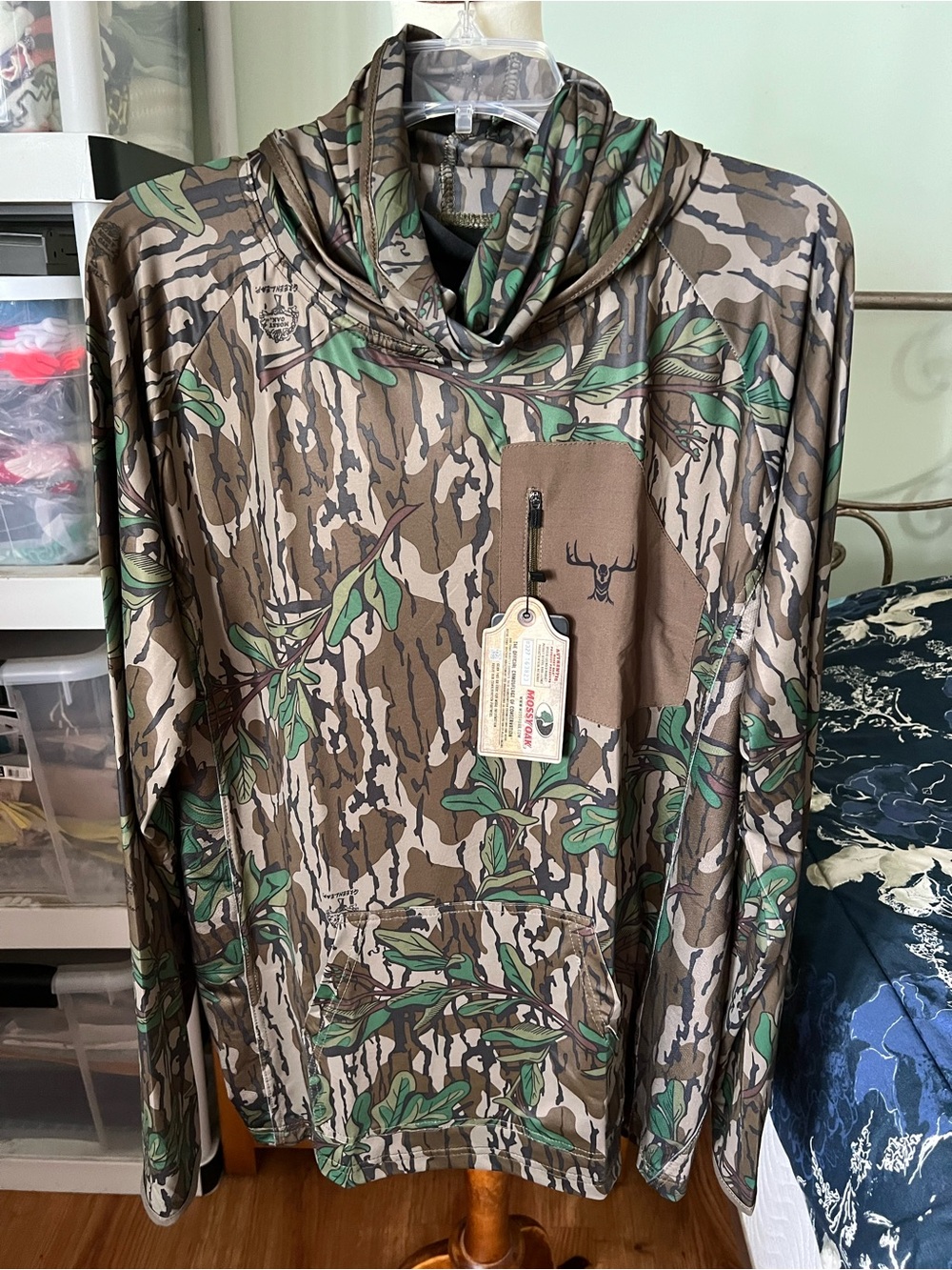 Mossy Oak Wild Wade Outdoors Large Men's Long-Sleeve Camo Face Gaiter Hoodie